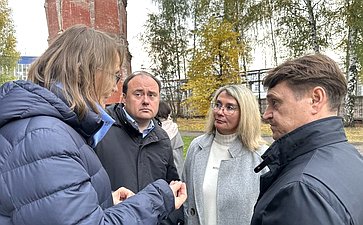 Сенаторы осмотрели площадки, отведенные под реализацию проектов комплексного развития территории и Церковь Иоанна Предтечи в Толчкове