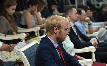 Пресс-конференция Председателя Совета Федерации В. Матвиенко по итогам весенней сессии Совета Федерации
