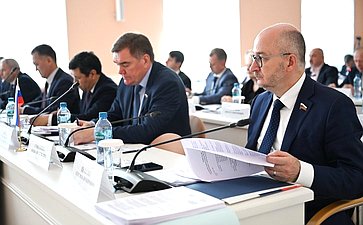 Сенаторы РФ приняли участие в заседании Постоянной комиссии МПА СНГ по изучению опыта государственного строительства и местного самоуправления