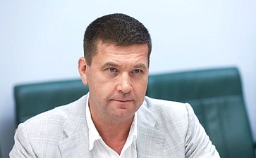 Андрей Чернышев