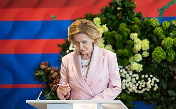 Инна Святенко