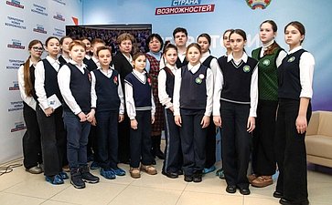 Ольга Бас в ходе региональной поездки провела в ЛНР уроки мужества, приуроченные к Году Защитника Отечества