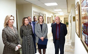 В совете Федерации открылась выставка «Искусство Марки»