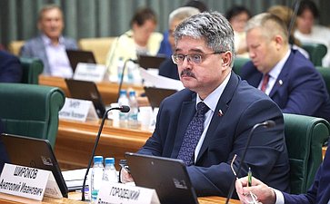 Анатолий Широков