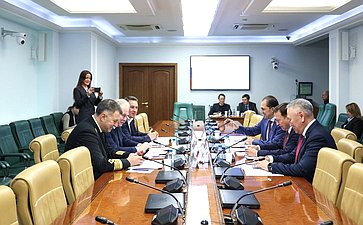 Совещание «Вопросы функционирования и развития системы грузовых и пассажирских перевозок в российской части акватории Тихого океана»