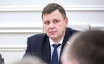 Встречи сенаторов РФ Артема Малащенкова и Руслана Смашнева со студентами Смоленского колледжа правоохраны и правосудия