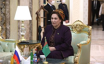 Председатель Совета Федерации Валентина Матвиенко провела беседу с Председателем Меджлиса Милли Генгеша Туркменистана Гульшат Маммедовой