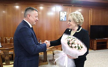 Валентина Матвиенко провела встречу с губернатором Иркутской области Игорем Кобзевым