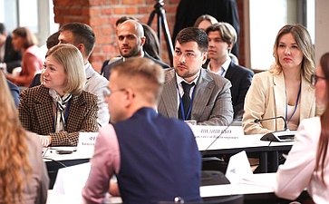 Совместное заседание руководящих органов Палаты молодых законодателей при Совете Федерации и Молодежного совета при Совете Республики Национального собрания Республики Беларусь
