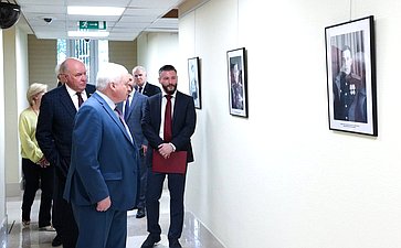 В Совете Федерации открылась фотовыставка «ПОРТРЕТ ПОБЕДИТЕЛЯ. Кавалеры медали «За победу над Японией» от рядового до генерала»