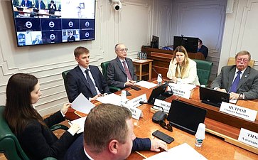 Круглый стол на тему «Пути решения ключевых стратегических задач по производству высоколокализованной конкурентоспособной продукции автомобильной отрасли»