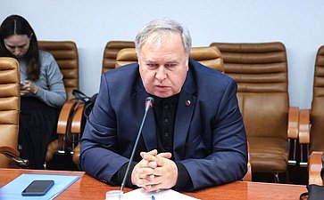 Совещание «О состоянии и перспективах законодательного регулирования привлечения добровольческих (волонтерских) организаций и движений к работе по противодействию коррупции и антикоррупционному просвещению»