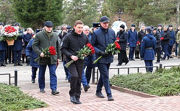 В Псковской области почтили память бойцов, погибших в неравном бою в Аргунском ущелье в 2000 году (фото Григорий Надток)