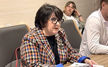 Людмила Талабаева в рамках региональной поездки провела встречу с членами Приморского краевого отделения Всероссийской общественной организации ветеранов «Боевое братство»