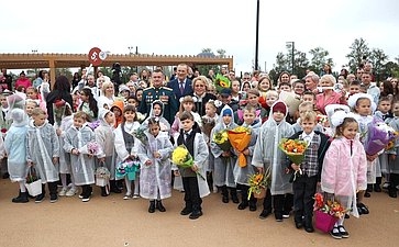 Валентина Матвиенко приняла участие в торжественном открытии Гатчинского центра образования «Высший пилотаж»