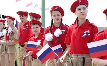 Ольга Щетинина приняла участие в патриотической акции, приуроченной ко Дню России