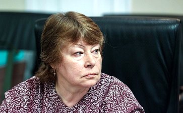 Круглый стол на тему «Решающая роль в Победе над гитлеровской Германией как одна из основ международного статуса России. Против покушений на историческую правду»