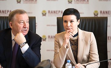 Александр Карлин и Ирина Рукавишникова
