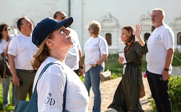 Сенаторы посетили предприятия народных художественных промыслов г. Суздаля