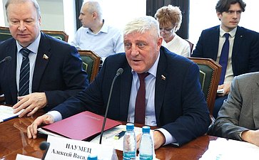 Алексей Наумец