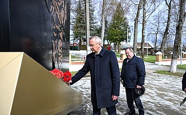 Анатолий Артамонов совершил рабочую поездку в Хвастовичский район Калужской области