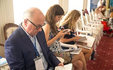 Заседание секции «Русский язык в мировом образовательном пространстве: успешные практики и направления развития»
