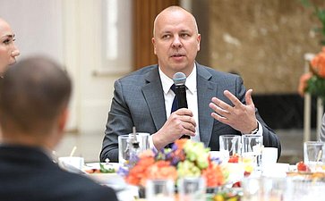 XXVIII Петербургский международный экономический форум (ПМЭФ’25). Открытый диалог «Инвестиции в будущее: инновации как фундамент российской экономики» (Фото банк ПСБ)