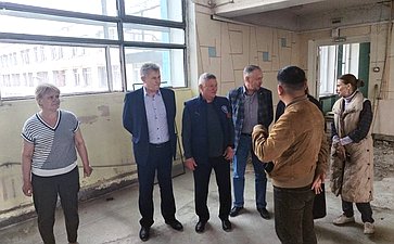 Сергей Михайлов проконтролировал ремонт образовательных учреждений в Забайкалье