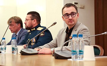 Сенаторы обсудили успешные практики и предложения по развитию НКО