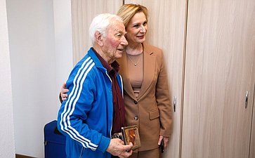 Посещение Корсаковского пансионата для пожилых людей граждан и инвалидов (реализация проекта «Активное долголетие»)