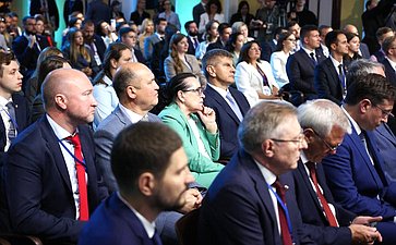 Встреча Председателя СФ Валентины Матвиенко и Председателя Совета Республики Национального собрания Республики Беларусь Натальи Кочановой с представителями молодежи России и Беларуси