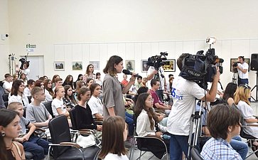 Дмитрий Перминов принял участие в традиционной встрече защитников Отечества с детьми и подростками в парке «Россия — моя история»