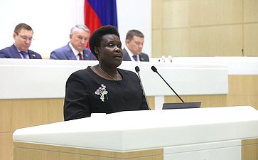 Вице-президент Республики Уганда Джессика Алупо