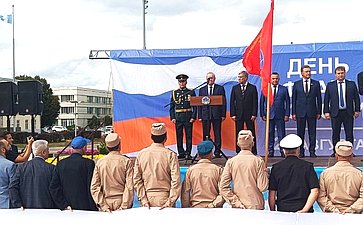 Сергей Рябухин в Ульяновской области принял участие в мероприятиях, посвященных Дню государственного флага России