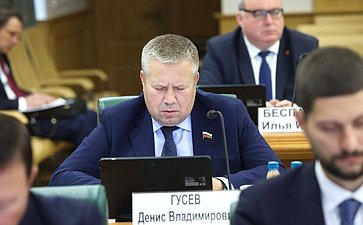 Денис Гусев