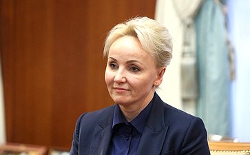 Валентина Матвиенко встретилась с временно исполняющей обязанности губернатора Еврейской автономной области (ЕАО) Марией Костюк