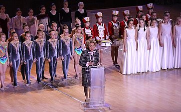 Валентина Матвиенко выступила с речью на торжественном концерте, посвященном Дню города Санкт-Петербурга