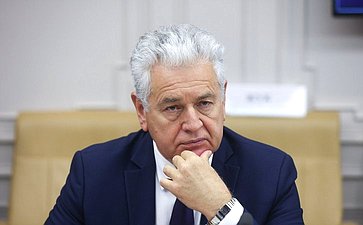Круглый стол на тему «Пути решения ключевых стратегических задач по производству высоколокализованной конкурентоспособной продукции автомобильной отрасли»