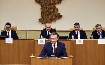Сергей Рябухин принял участие в работе межрегионального круглого стола Счетной палаты в Ульяновске