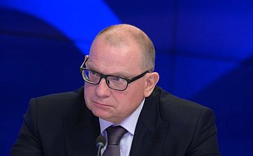 Константин Долгов принял участие в пресс-конференции МИА «Россия сегодня», в рамках которой был представлен доклад Международного общественного трибунала по преступлениям украинских неонацистов «Злодеяния киевского неонацистского режима в Курской области»