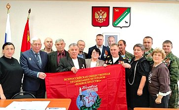 В рамках региональной недели Людмила Талабаева встретилась с ветеранами, обсудила поддержку участников СВО и вручила благодарности активистам