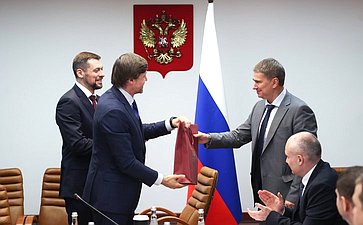 Заседание секции Совета по развитию цифровой экономики «Обеспечение технологического суверенитета и информационной безопасности Российской Федерации»