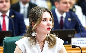 Заседание Палаты молодых законодателей при Совете Федерации