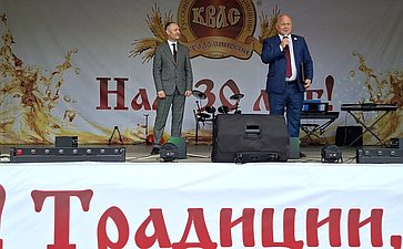 Алексей Кондратенко посетил крупнейший завод по производству кваса в Краснодарском крае