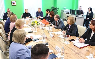 Рабочий визит заместителя Председателя Совета Федерации Инны Святенко в Алтайский край. Клинический лечебно-реабилитационный центр «Территория здоровья»