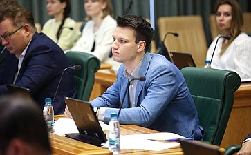 Написание Первого всероссийского аграрного диктанта сенаторами РФ и сотрудниками Аппарата СФ