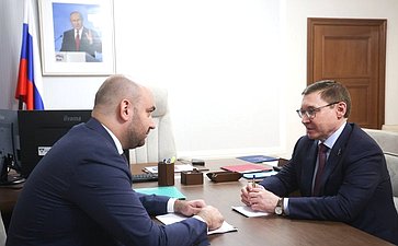 Встреча первого заместителя Председателя Совета Федерации Владимира Якушева с губернатором Самарской области Вячеславом Федорищевым