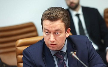 Совещание Комитета СФ по бюджету и финансовым рынкам «О совершенствовании налогового регулирования деятельности управляющих компаний в сфере ЖКХ»