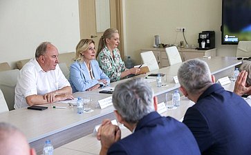 Заместитель Председателя Совета Федерации Инна Святенко посетила Национальный медицинский исследовательский центр нейрохирургии имени академика Н.Н. Бурденко