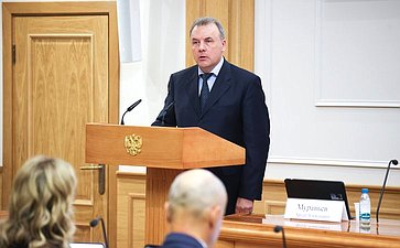 Артур Муравьев